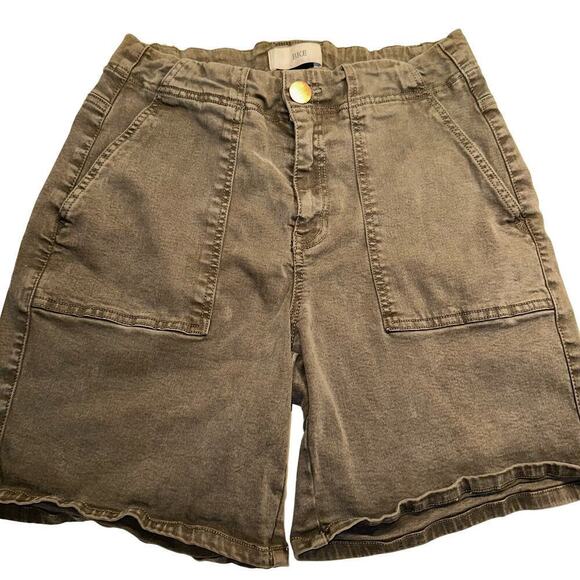 BKE Pants - Bke army green stretchy shorts‎ sz 28